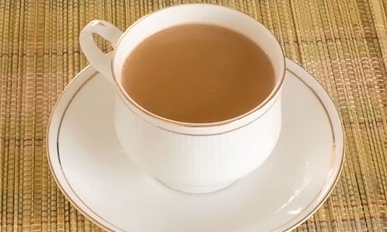 Tea-cup-on-placemat